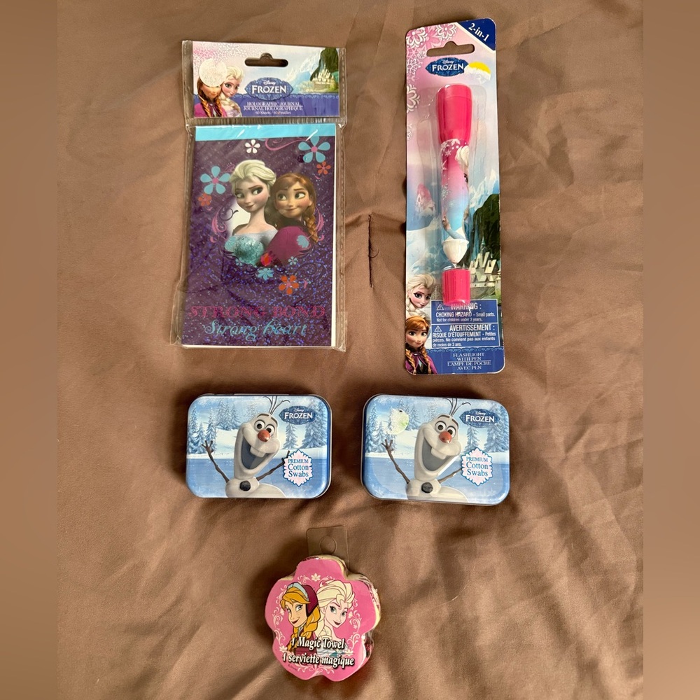 Disney Frozen Elsa Anna Olaf Notepad Pen Flashlight Cotton Swabs Magic Towel New